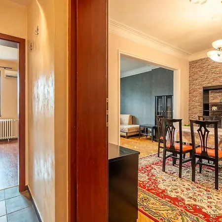 Charming 2Bdr Heart Of Main Street Apartment Sofia Exterior photo
