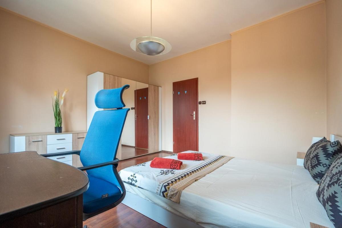 Appartamento Charming 2bdr Heart Of Main Street Sofia