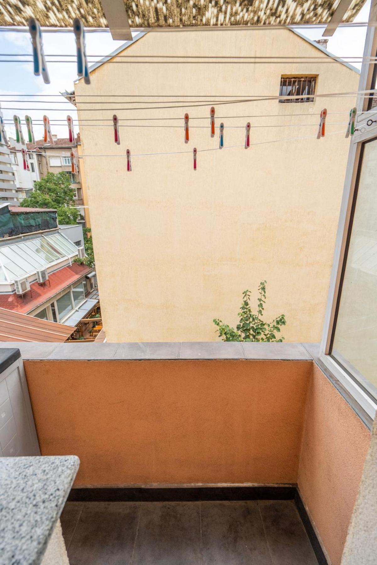 Charming 2bdr Heart Of Main Street Διαμέρισμα