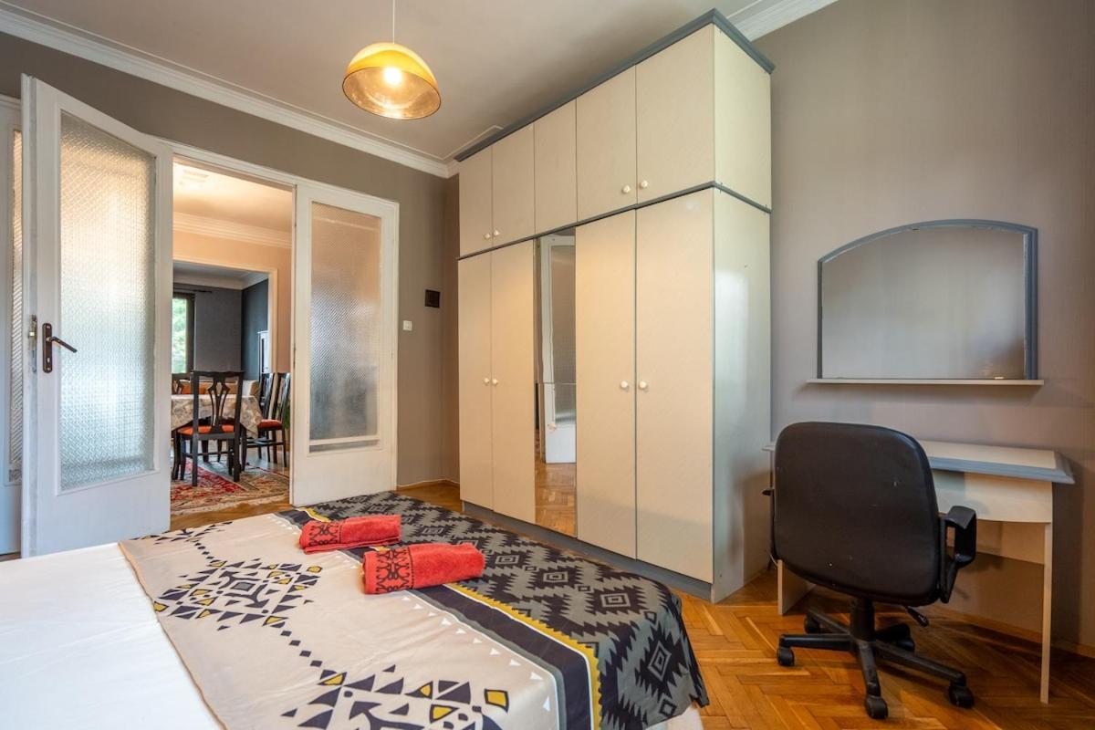 Διαμέρισμα Charming 2bdr Heart Of Main Street *